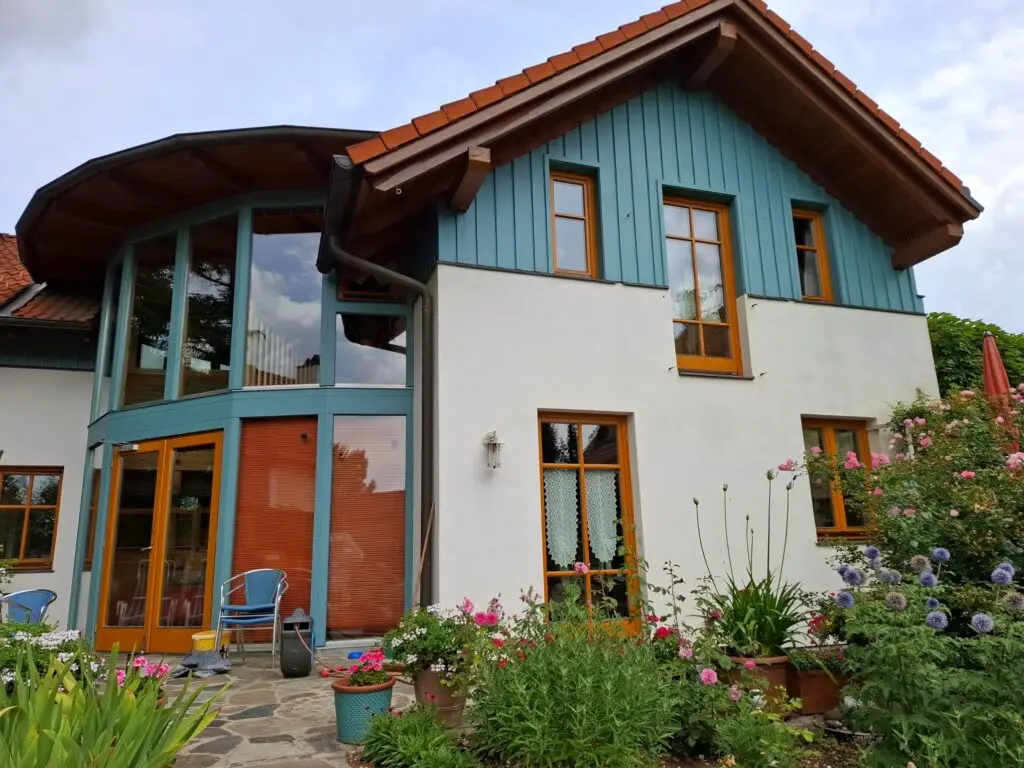 Fassadenanstrich eines Einfamilienhauses in Krems